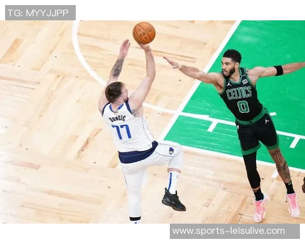 浓眉加盟独行侠后出勤率仅3046场比赛只打了14场引发关注