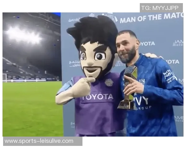 C罗支持本泽马留队或转会胜利或因罢赛遭遇处罚风险